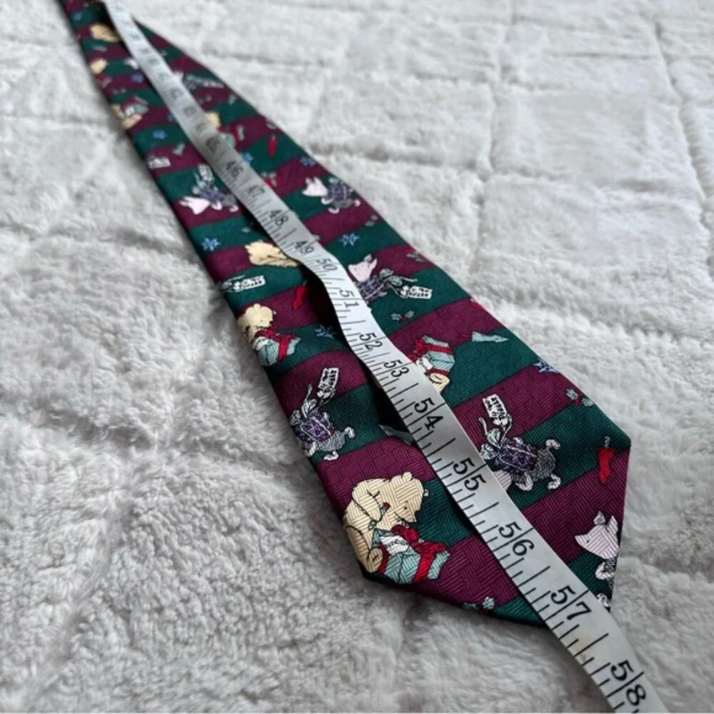 Disney | Classic Winnie the Pooh “Christmas Tie”